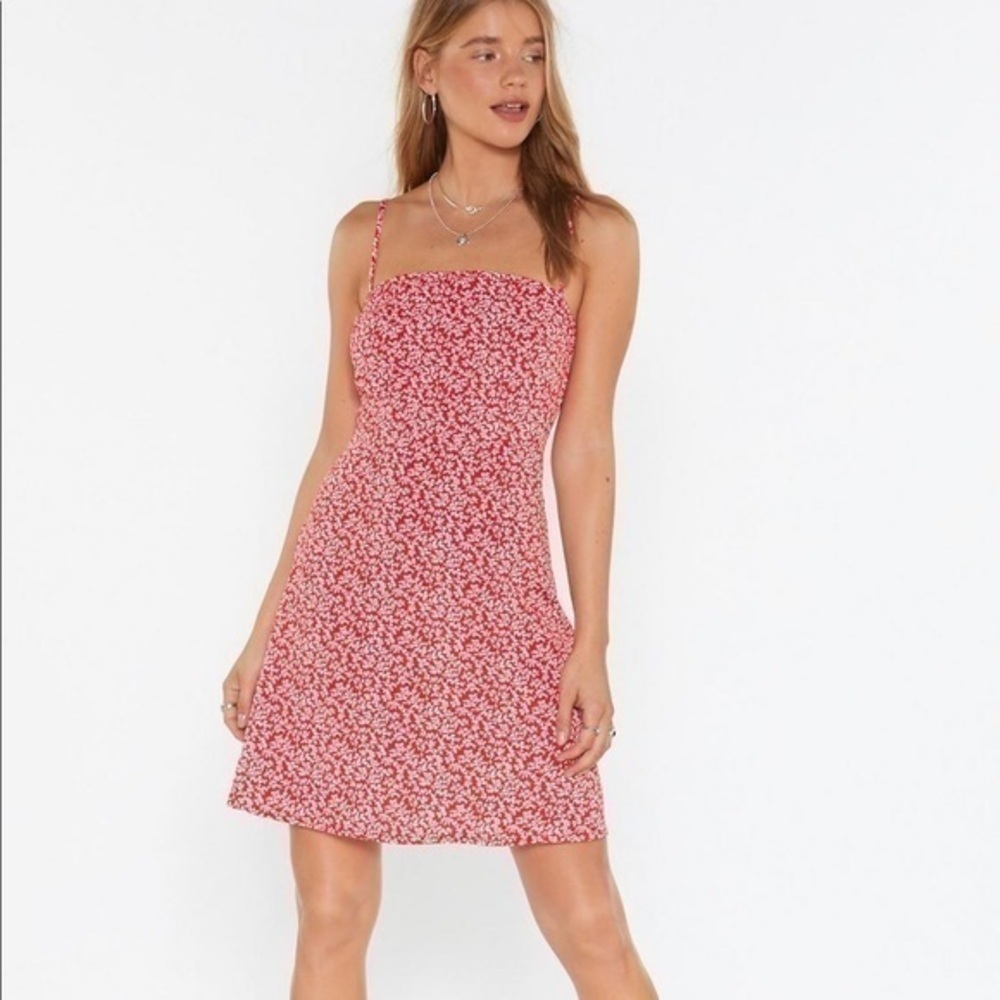 Nasty‎ Gal Red Floral Mini Dress Size 2 US